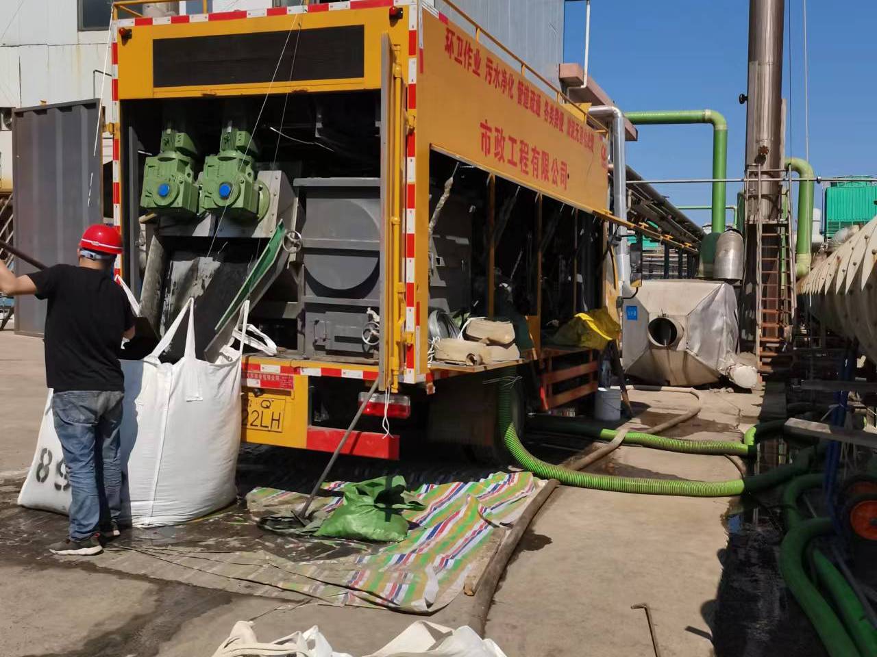 沽源淤泥压干处理